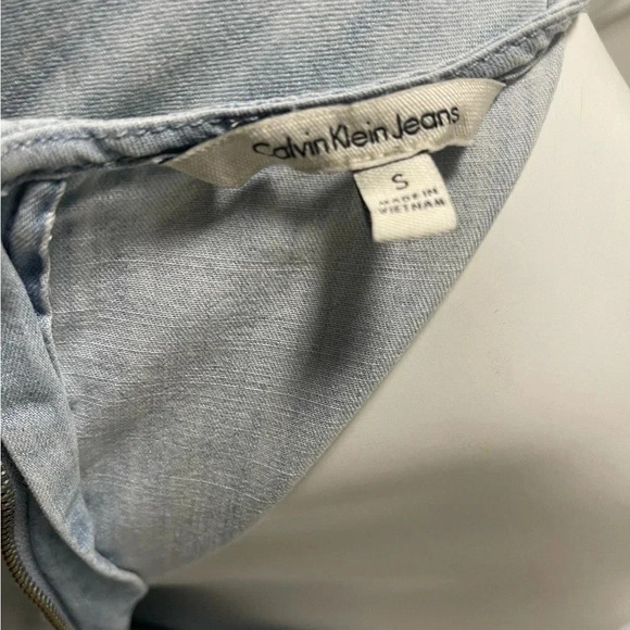 Calvin Klein Jeans Chambray Blue Sleeveless above the knee  dress size small - Picture 4 of 7